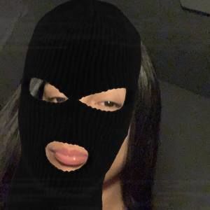 Meet your Posher, Yareli